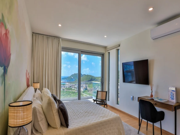 Luxury Oceanfront Villa in Indigo Bay, St. Maarten - Your Dream Getaway